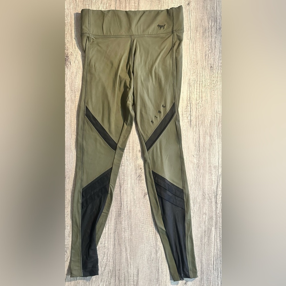 Victoria’s Secret Green and Black Ultimate Leggings Size Small